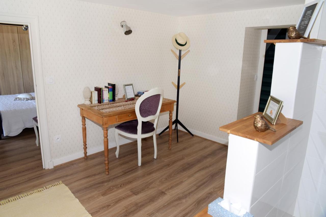 Bed and Breakfast Les Bessonnes Saint-Georges-Haute-Ville Exterior foto